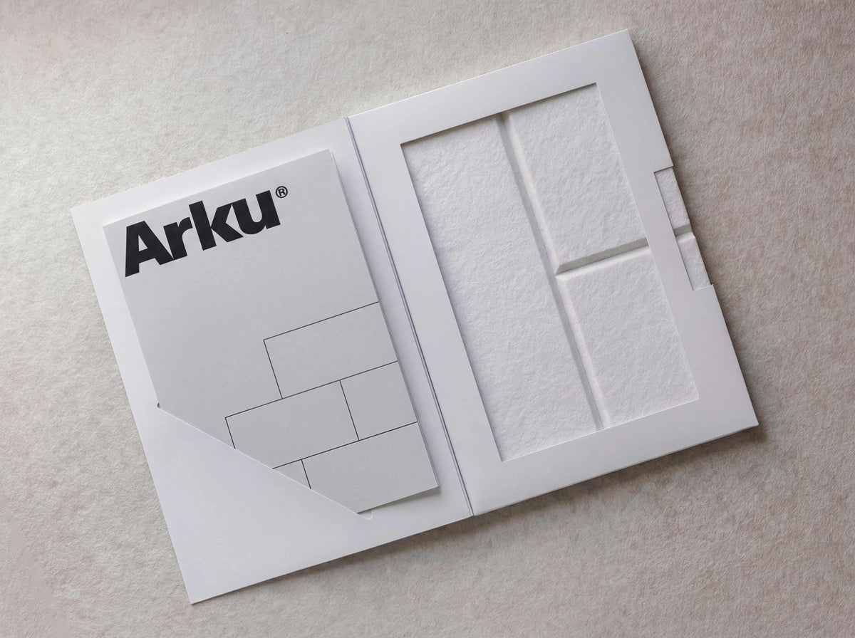 Prøvepakke med Arku akustikpanel i farven råhvid